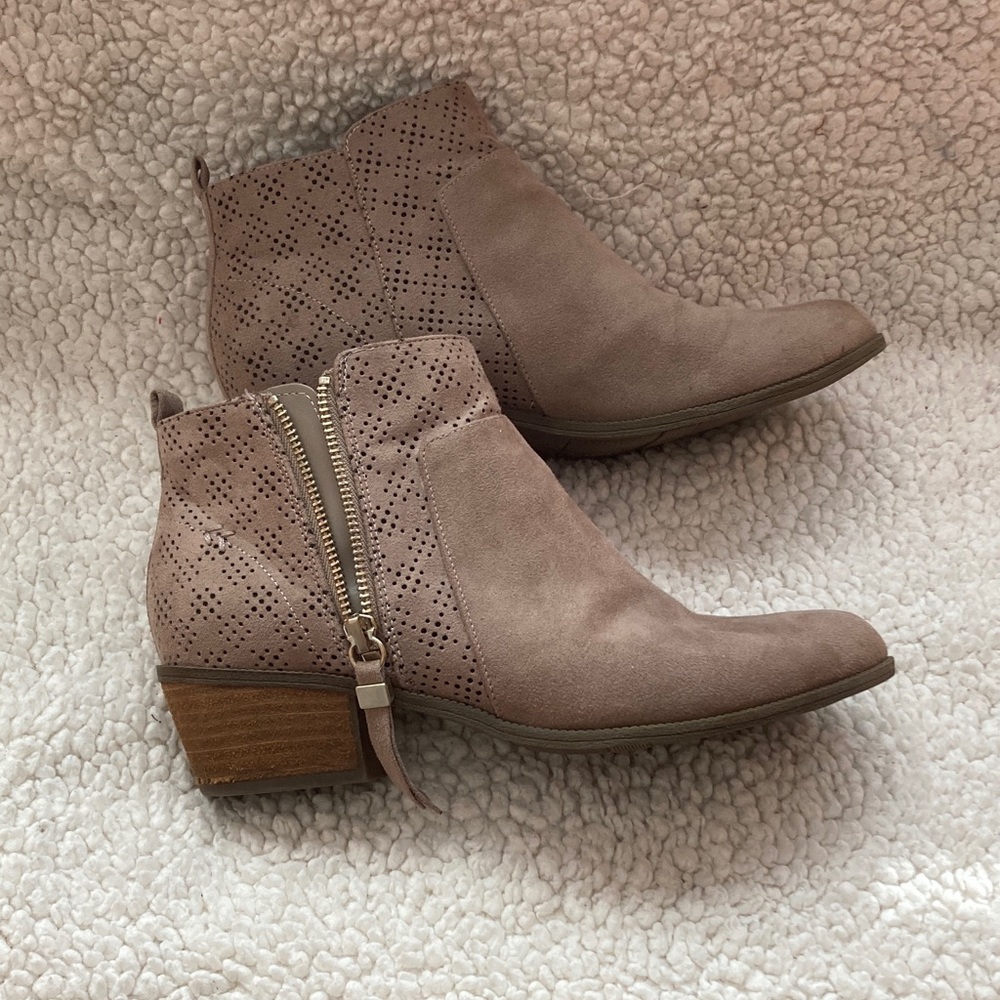 Women's Taupe Ankle Boots 8